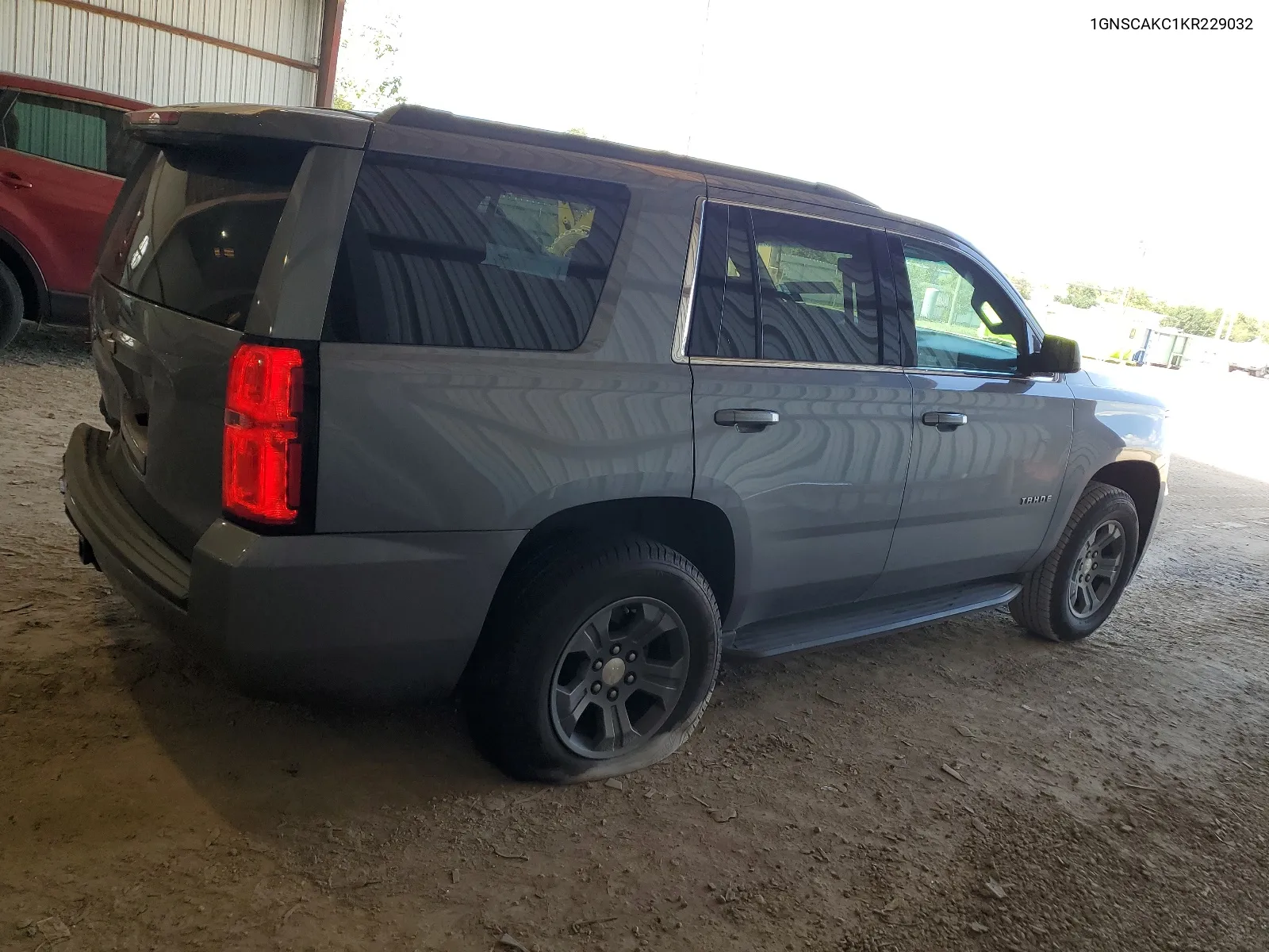 2019 Chevrolet Tahoe C1500 Ls VIN: 1GNSCAKC1KR229032 Lot: 65862354