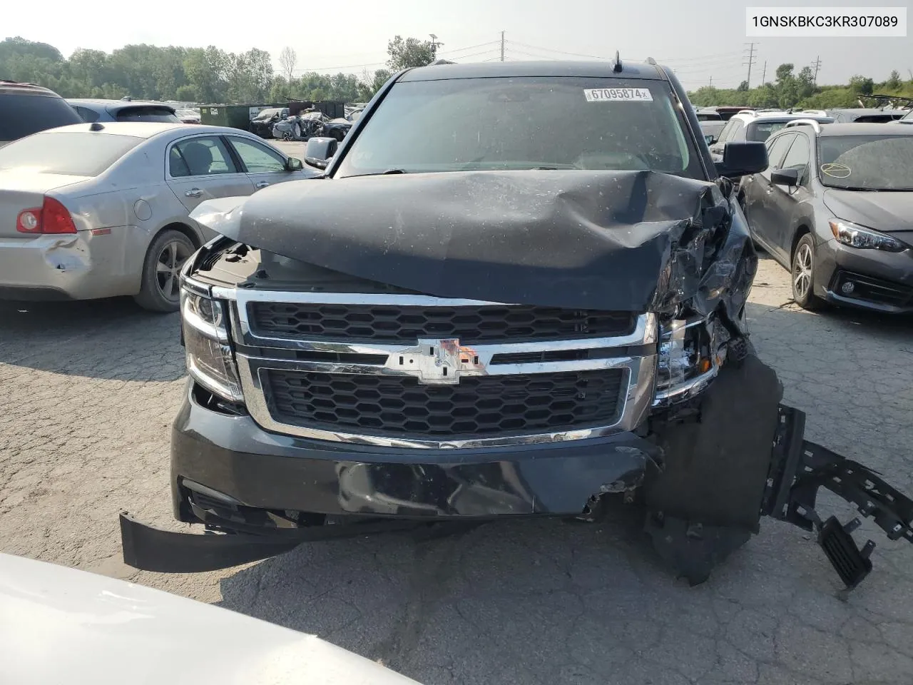 1GNSKBKC3KR307089 2019 Chevrolet Tahoe K1500 Lt