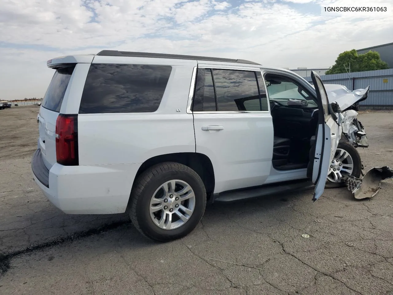 1GNSCBKC6KR361063 2019 Chevrolet Tahoe C1500 Lt