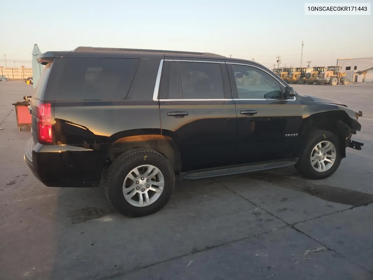 1GNSCAEC0KR171443 2019 Chevrolet Tahoe C1500 Ls