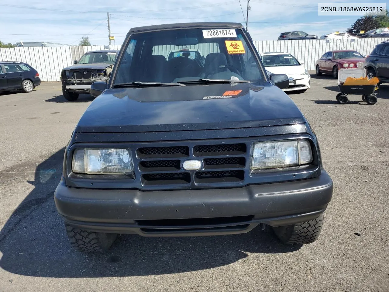 1998 Chevrolet Tracker VIN: 2CNBJ1868W6925819 Lot: 70881874