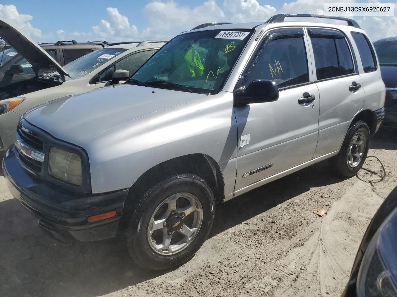 1999 Chevrolet Tracker VIN: 2CNBJ13C9X6920627 Lot: 76997724