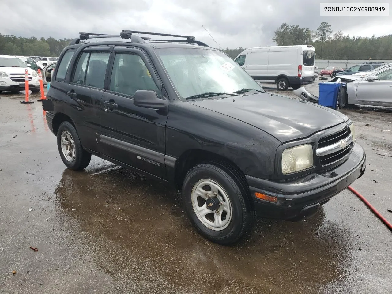 2000 Chevrolet Tracker VIN: 2CNBJ13C2Y6908949 Lot: 79817914