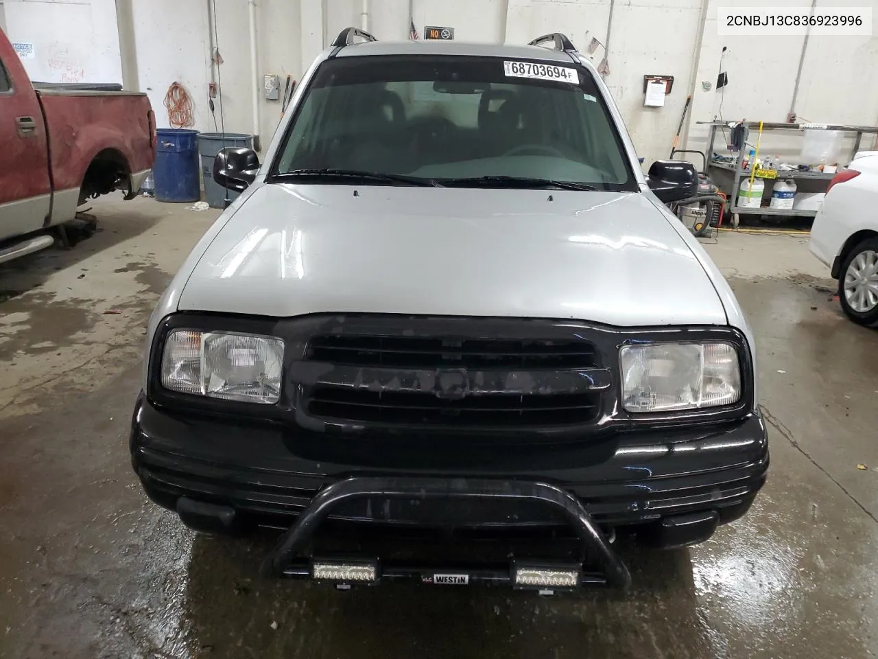 2CNBJ13C836923996 2003 Chevrolet Tracker