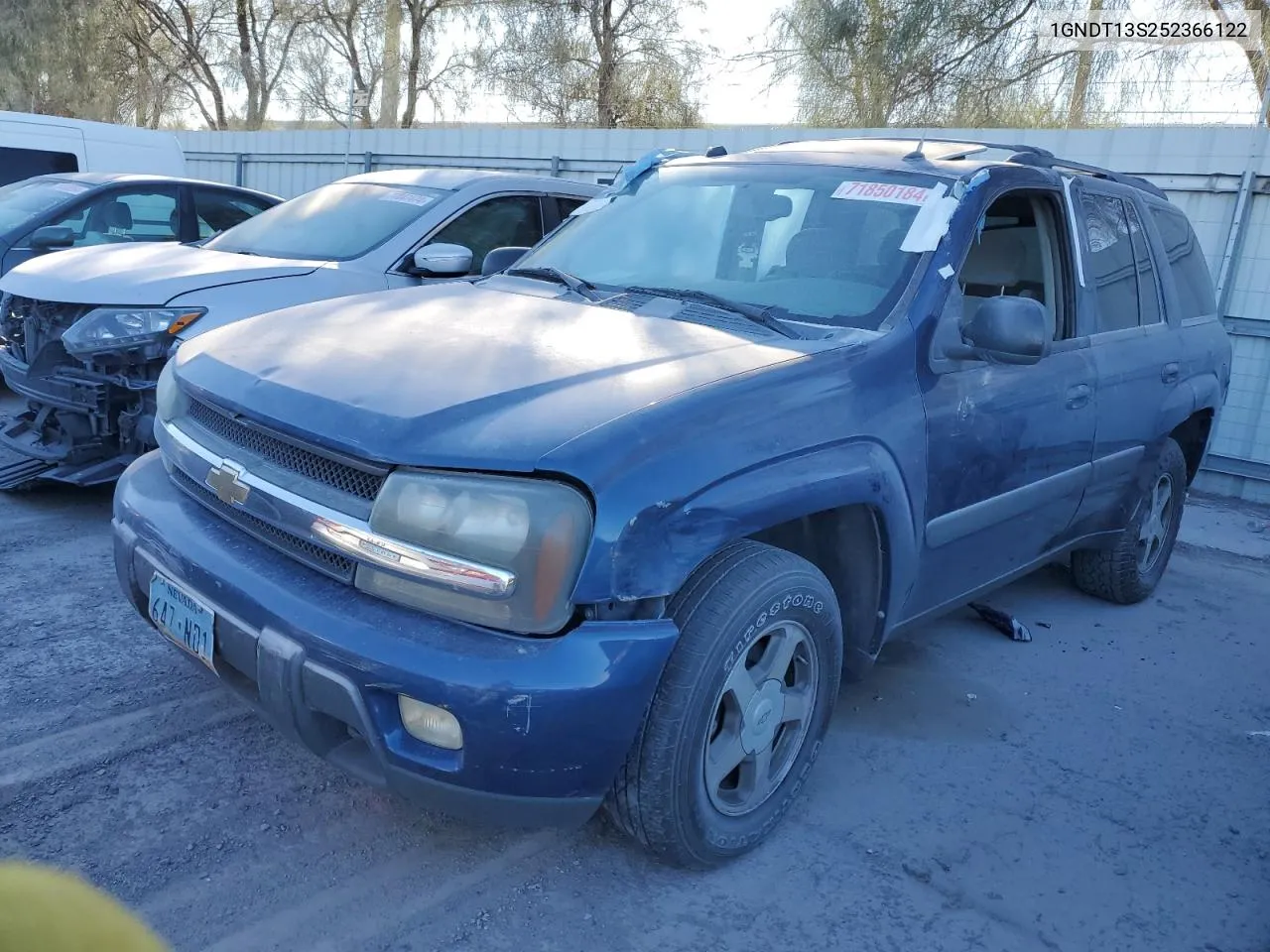 2005 Chevrolet Trailblazer Ls VIN: 1GNDT13S252366122 Lot: 71850184