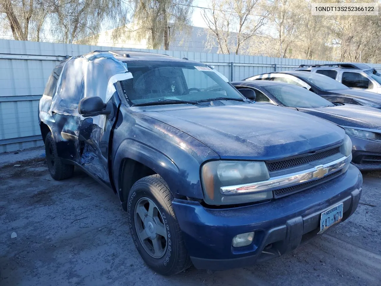 2005 Chevrolet Trailblazer Ls VIN: 1GNDT13S252366122 Lot: 71850184