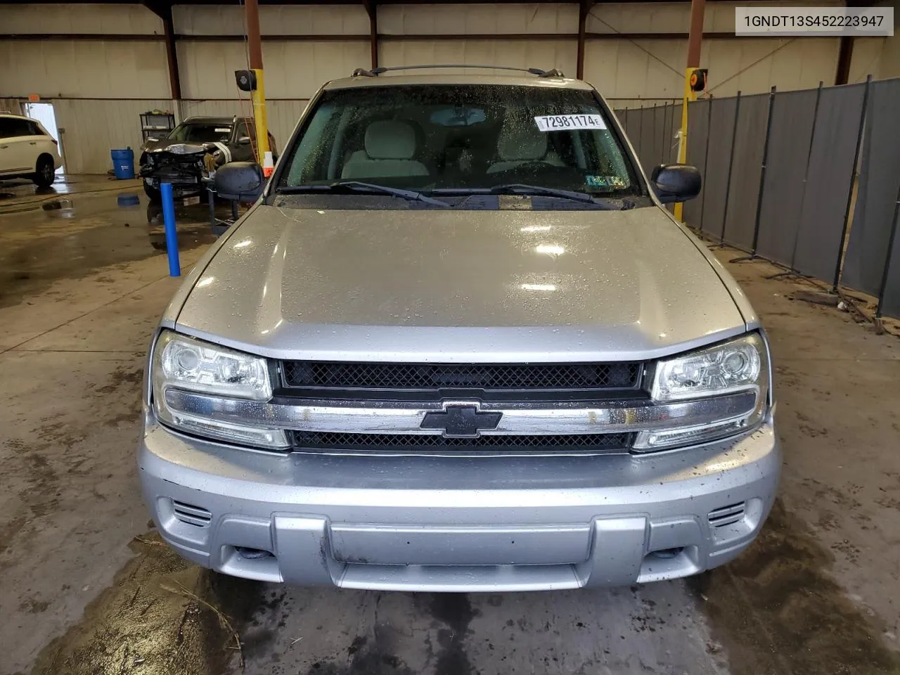 2005 Chevrolet Trailblazer Ls VIN: 1GNDT13S452223947 Lot: 72981174