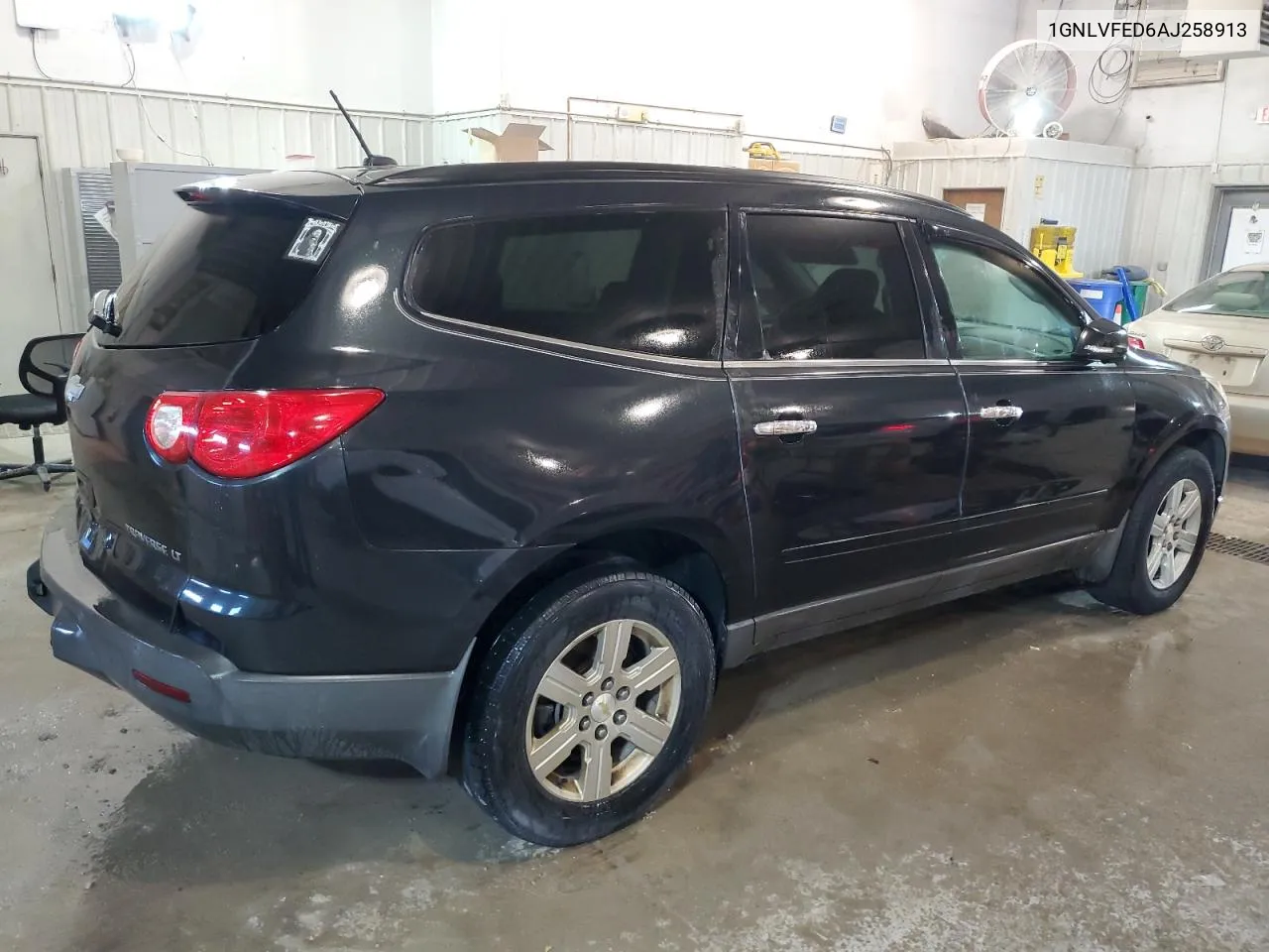 2010 Chevrolet Traverse Lt VIN: 1GNLVFED6AJ258913 Lot: 40075594