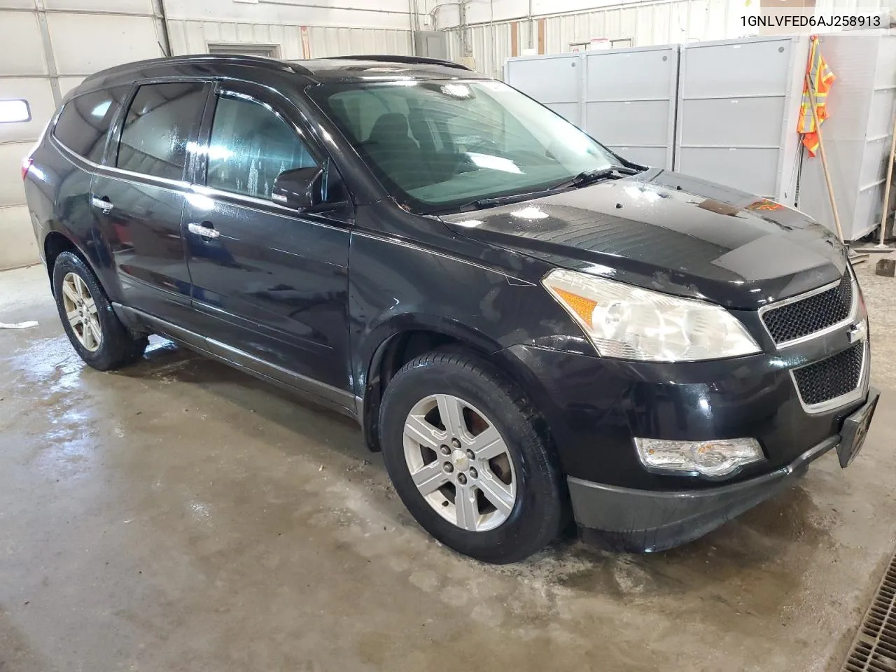 2010 Chevrolet Traverse Lt VIN: 1GNLVFED6AJ258913 Lot: 40075594