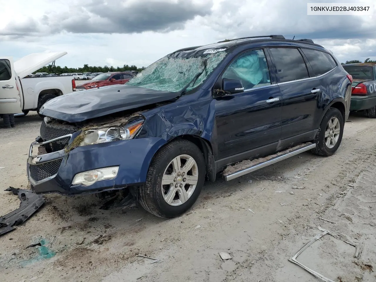 1GNKVJED2BJ403347 2011 Chevrolet Traverse Lt