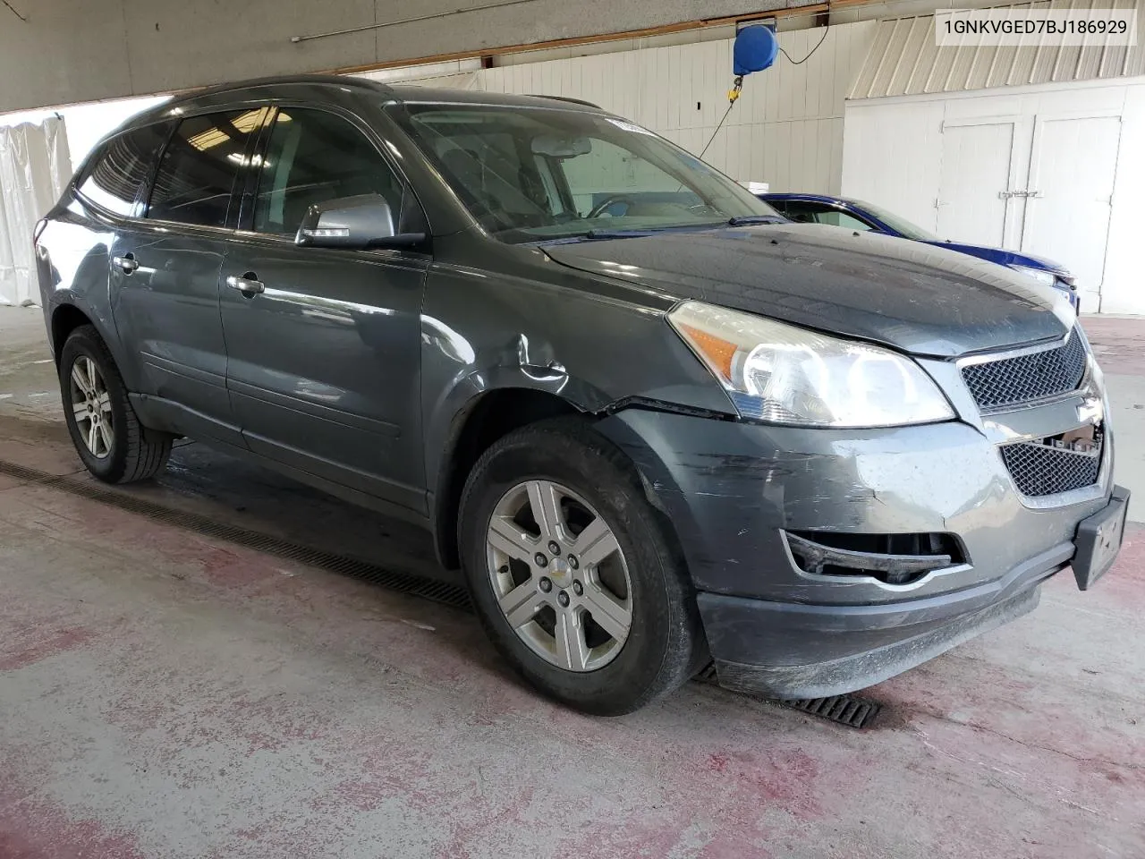 1GNKVGED7BJ186929 2011 Chevrolet Traverse Lt