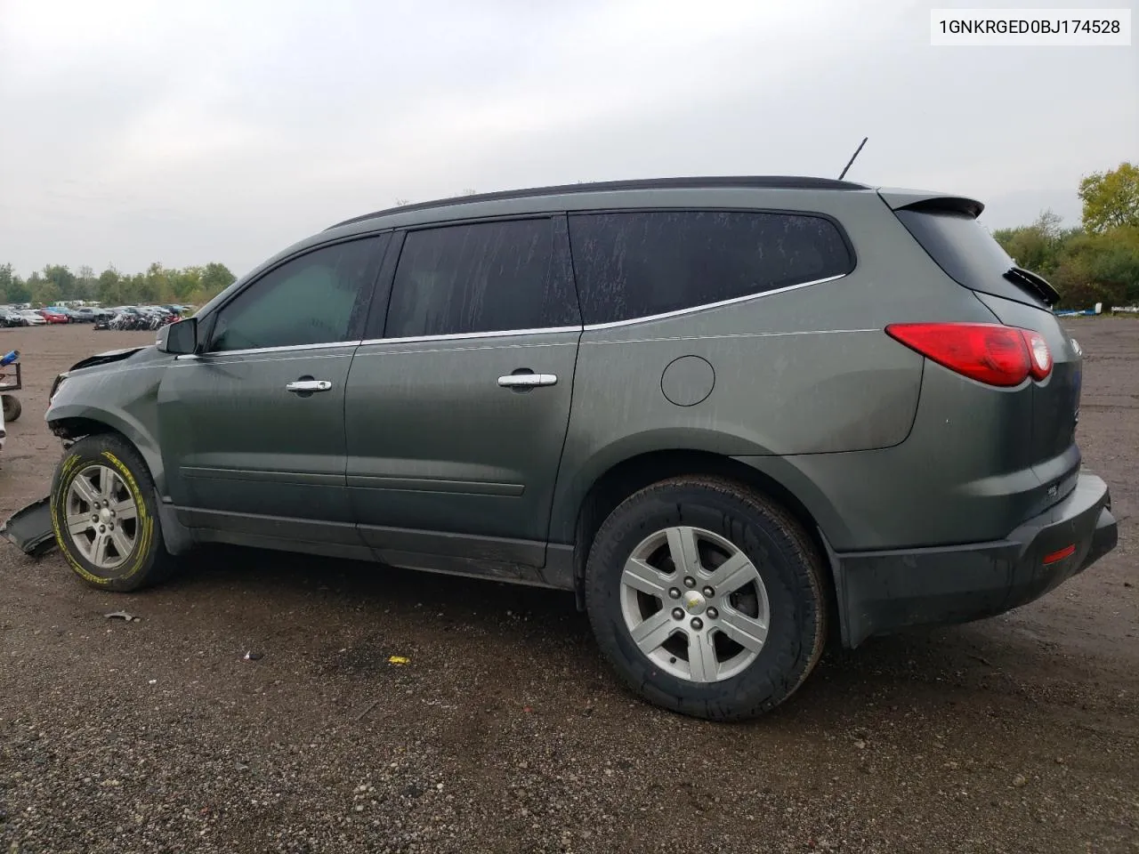 1GNKRGED0BJ174528 2011 Chevrolet Traverse Lt