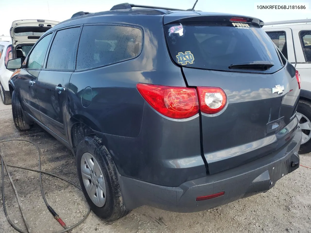 1GNKRFED6BJ181686 2011 Chevrolet Traverse Ls