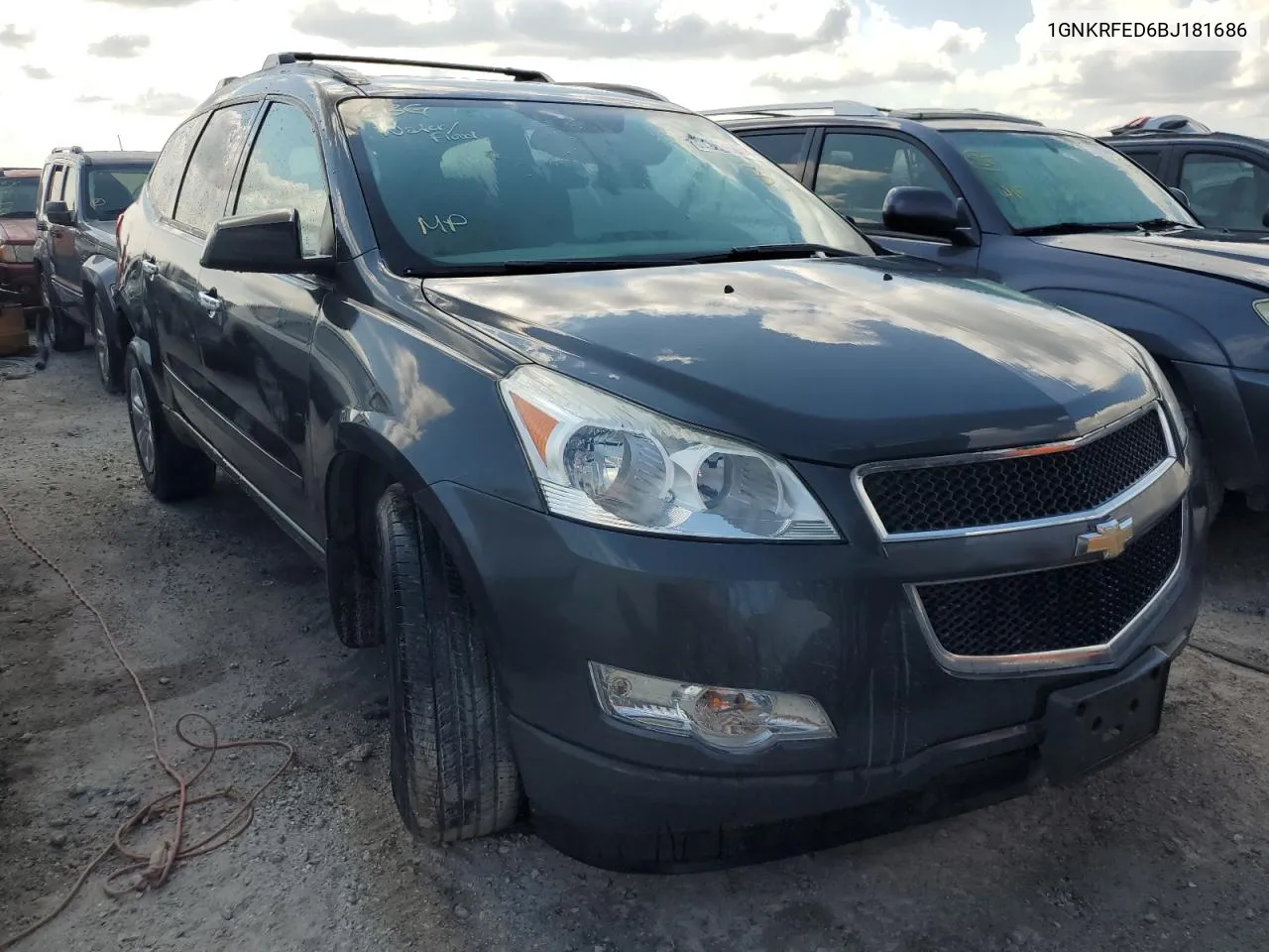 1GNKRFED6BJ181686 2011 Chevrolet Traverse Ls