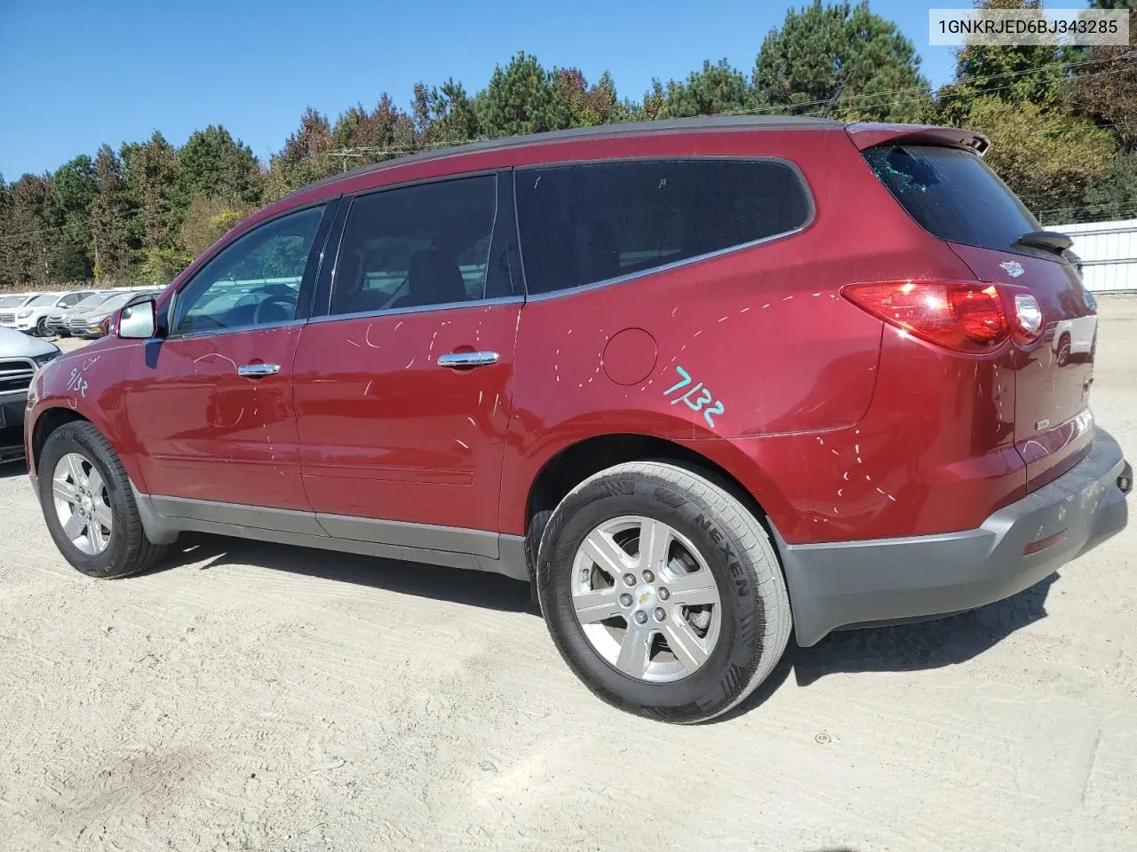 1GNKRJED6BJ343285 2011 Chevrolet Traverse Lt