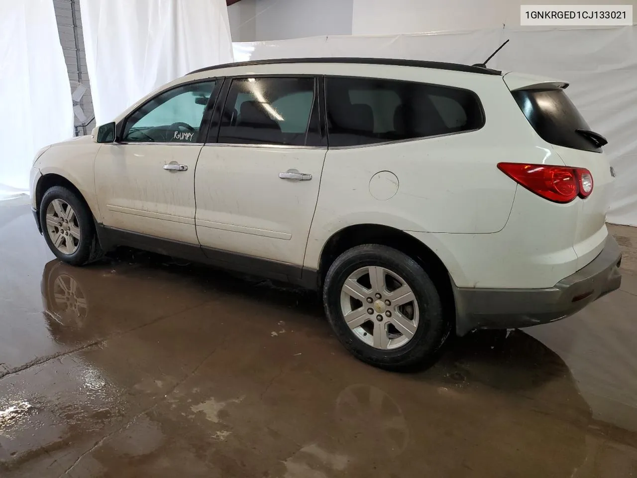 1GNKRGED1CJ133021 2012 Chevrolet Traverse Lt