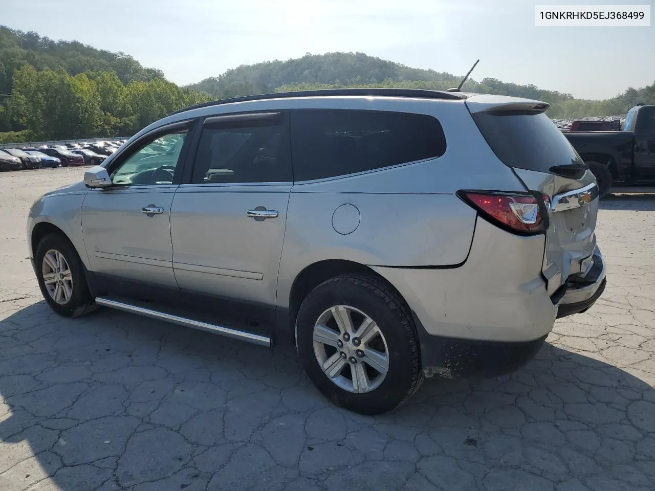 1GNKRHKD5EJ368499 2014 Chevrolet Traverse Lt