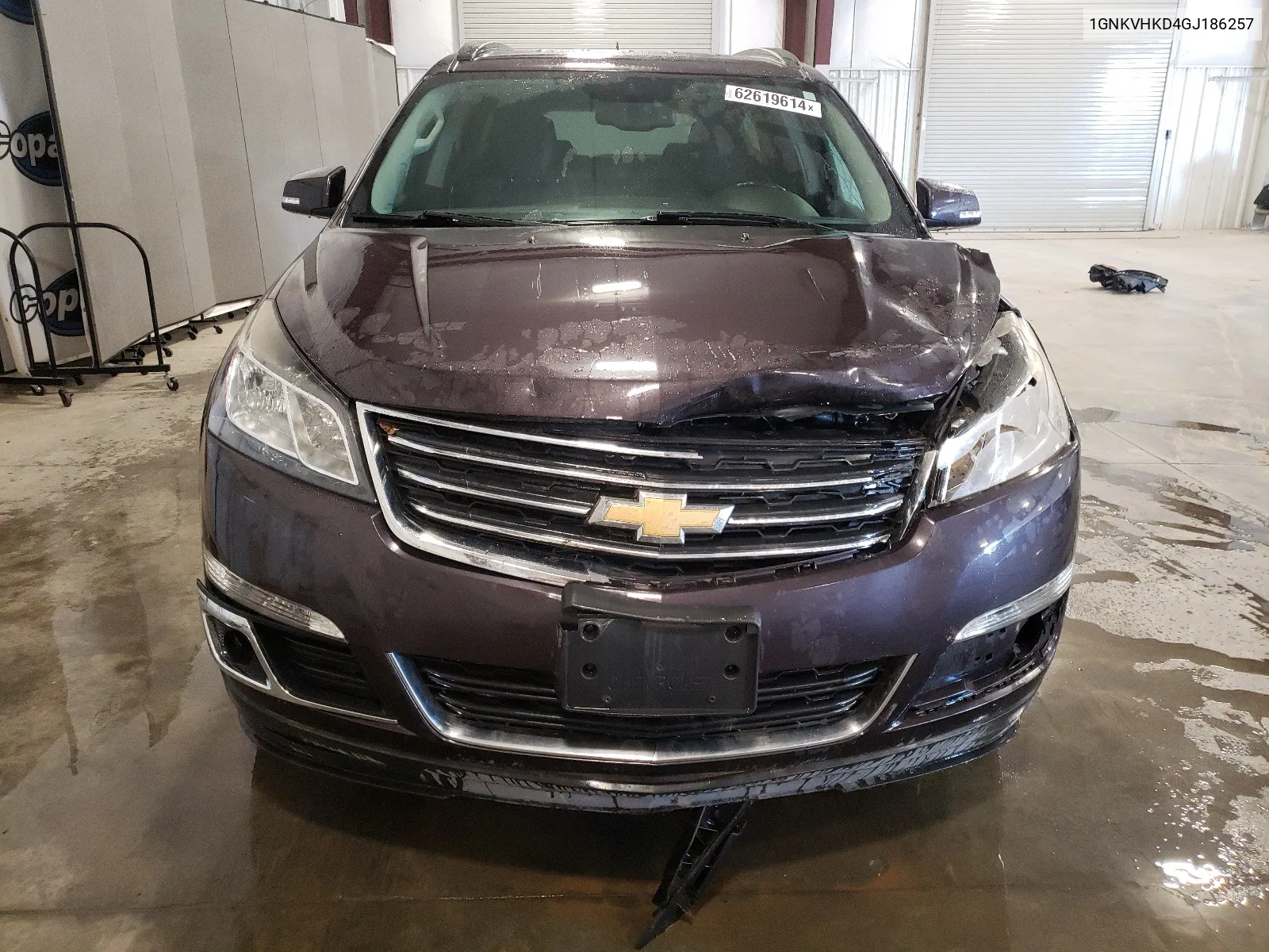 1GNKVHKD4GJ186257 2016 Chevrolet Traverse Lt