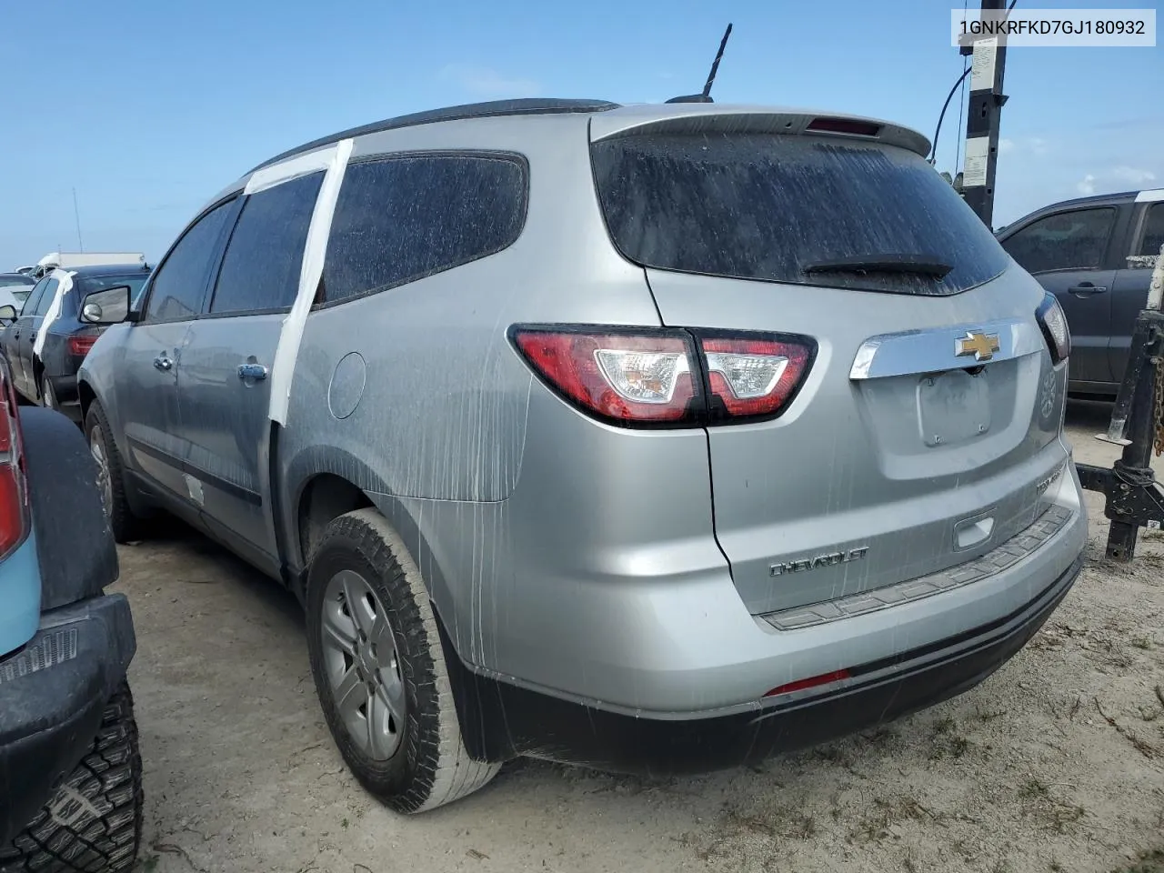 2016 Chevrolet Traverse Ls VIN: 1GNKRFKD7GJ180932 Lot: 76824804