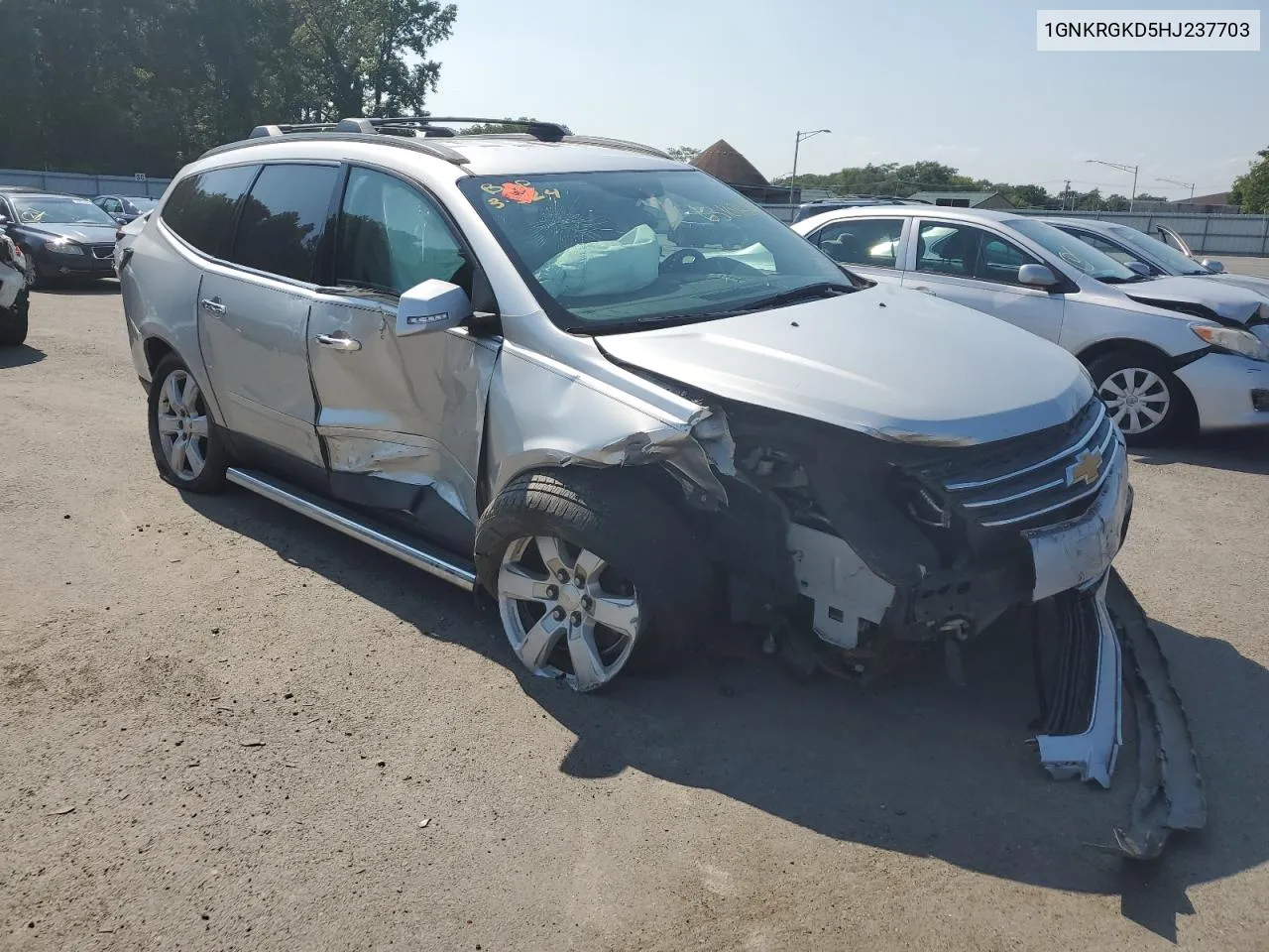 2017 Chevrolet Traverse Lt VIN: 1GNKRGKD5HJ237703 Lot: 63101684