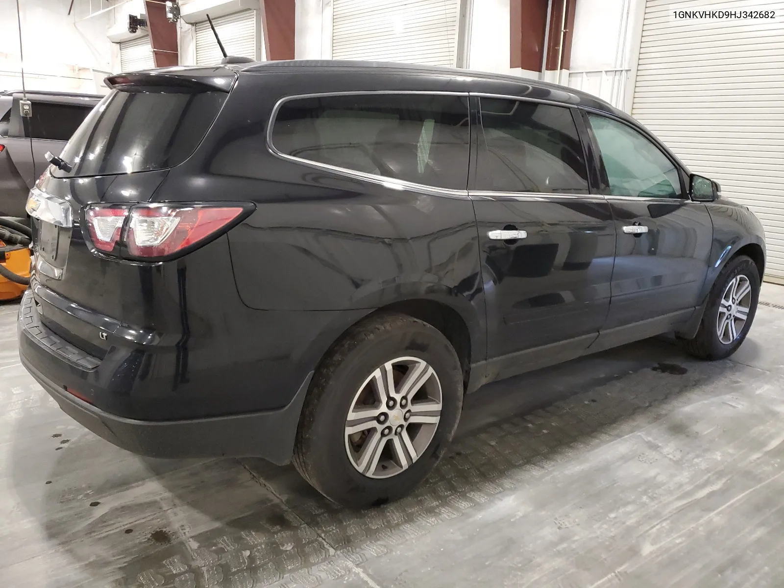 1GNKVHKD9HJ342682 2017 Chevrolet Traverse Lt