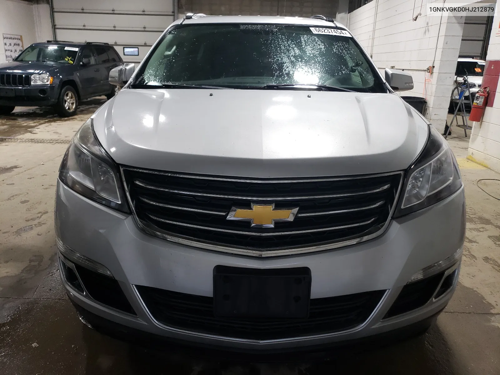 1GNKVGKD0HJ212879 2017 Chevrolet Traverse Lt