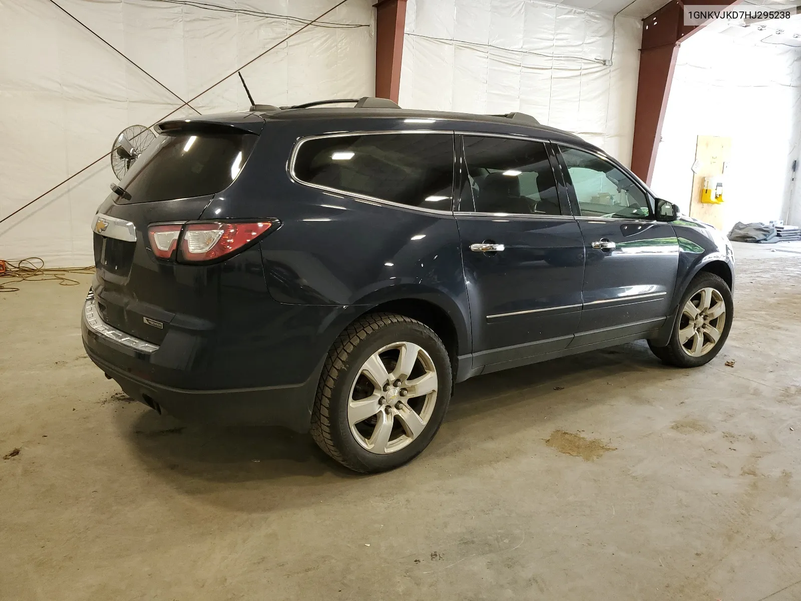 1GNKVJKD7HJ295238 2017 Chevrolet Traverse Premier