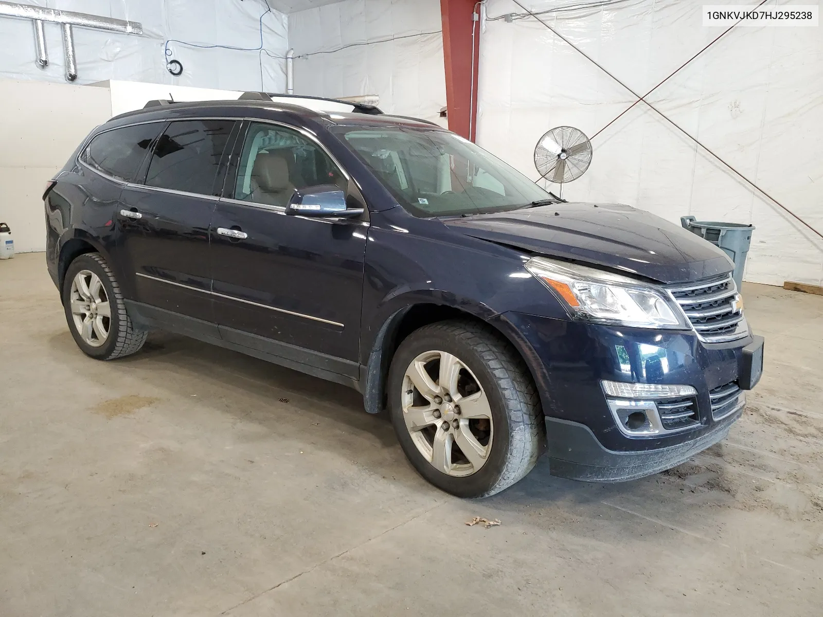 1GNKVJKD7HJ295238 2017 Chevrolet Traverse Premier