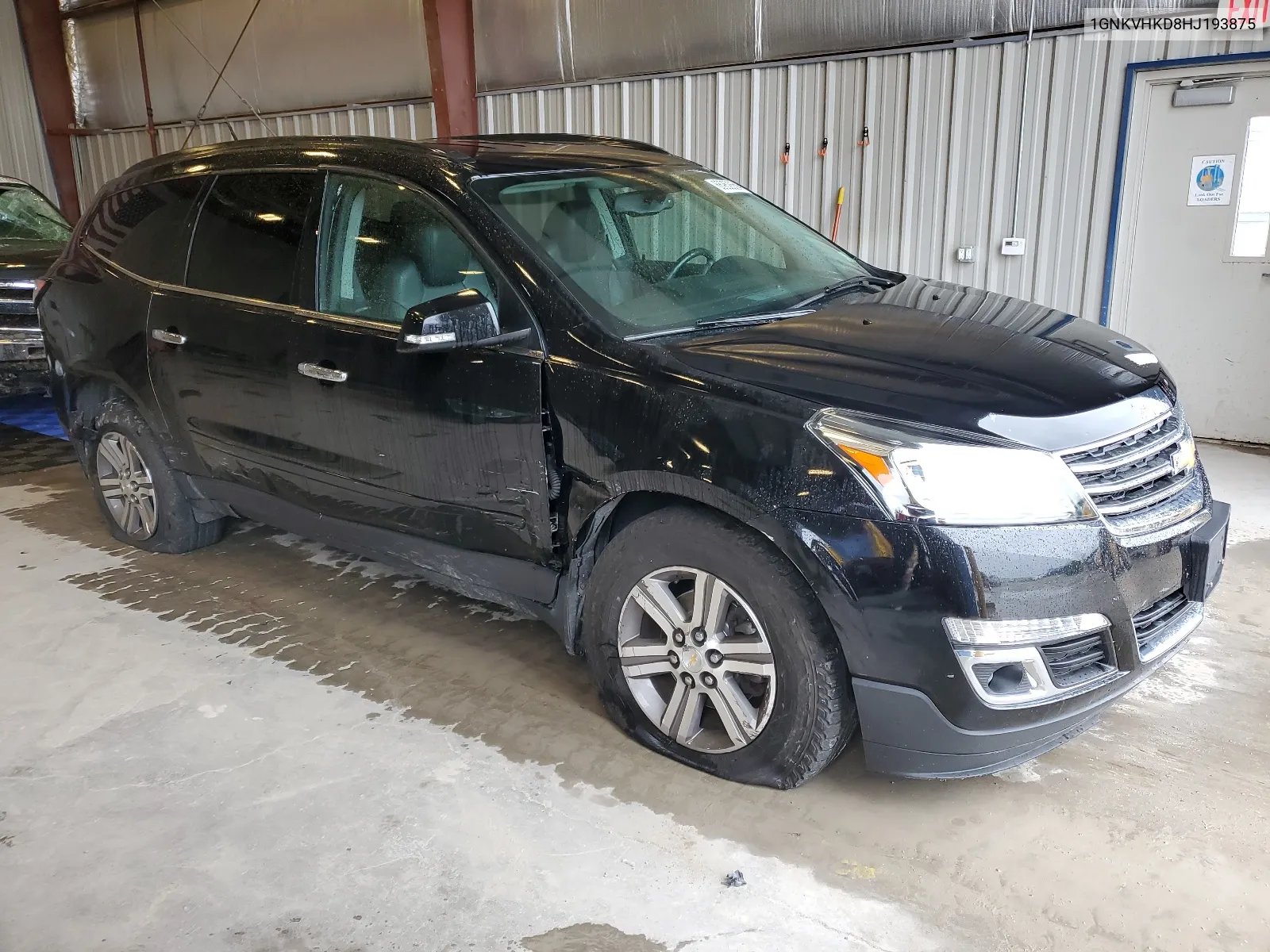 1GNKVHKD8HJ193875 2017 Chevrolet Traverse Lt