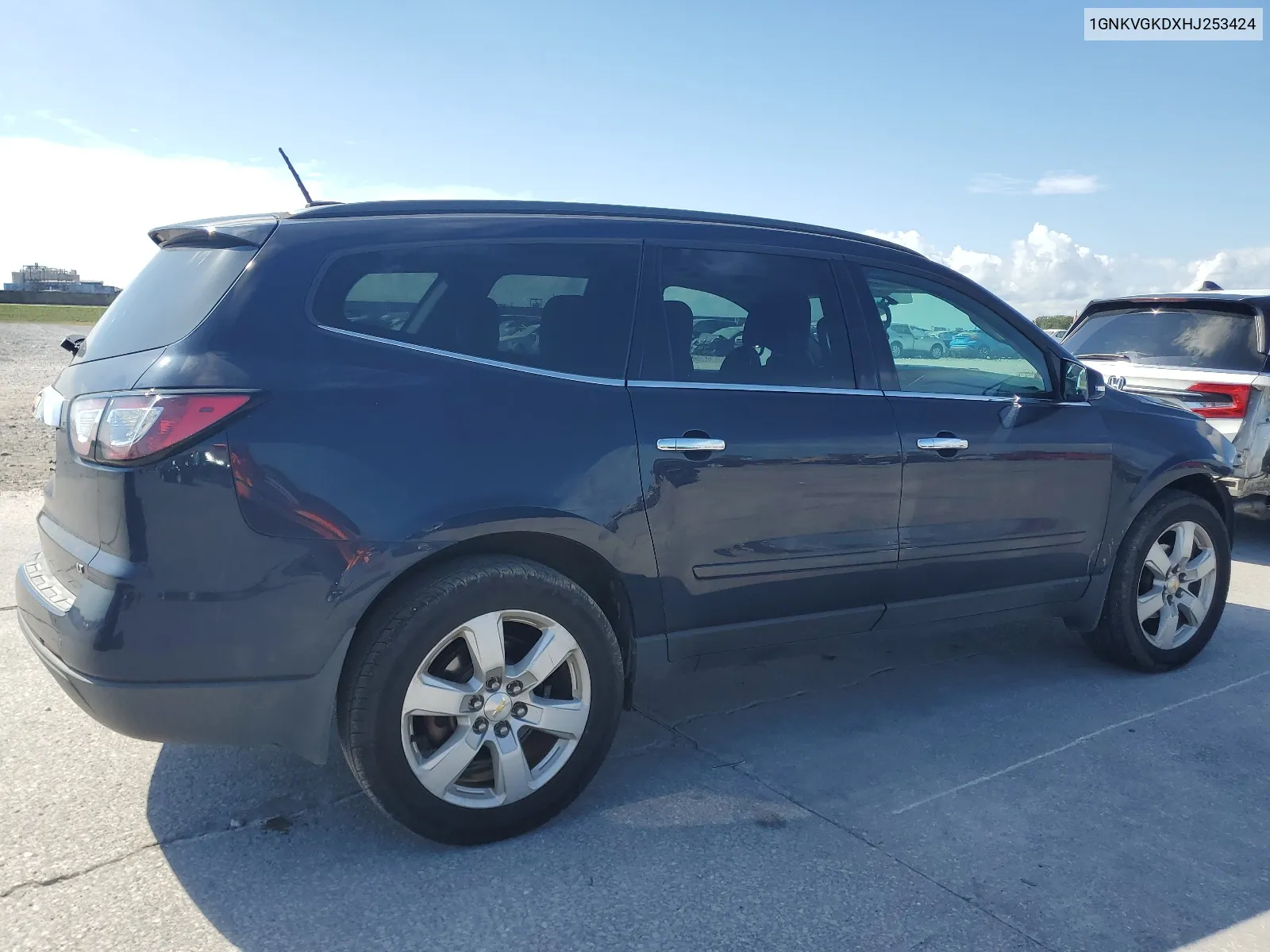 2017 Chevrolet Traverse Lt VIN: 1GNKVGKDXHJ253424 Lot: 68556634