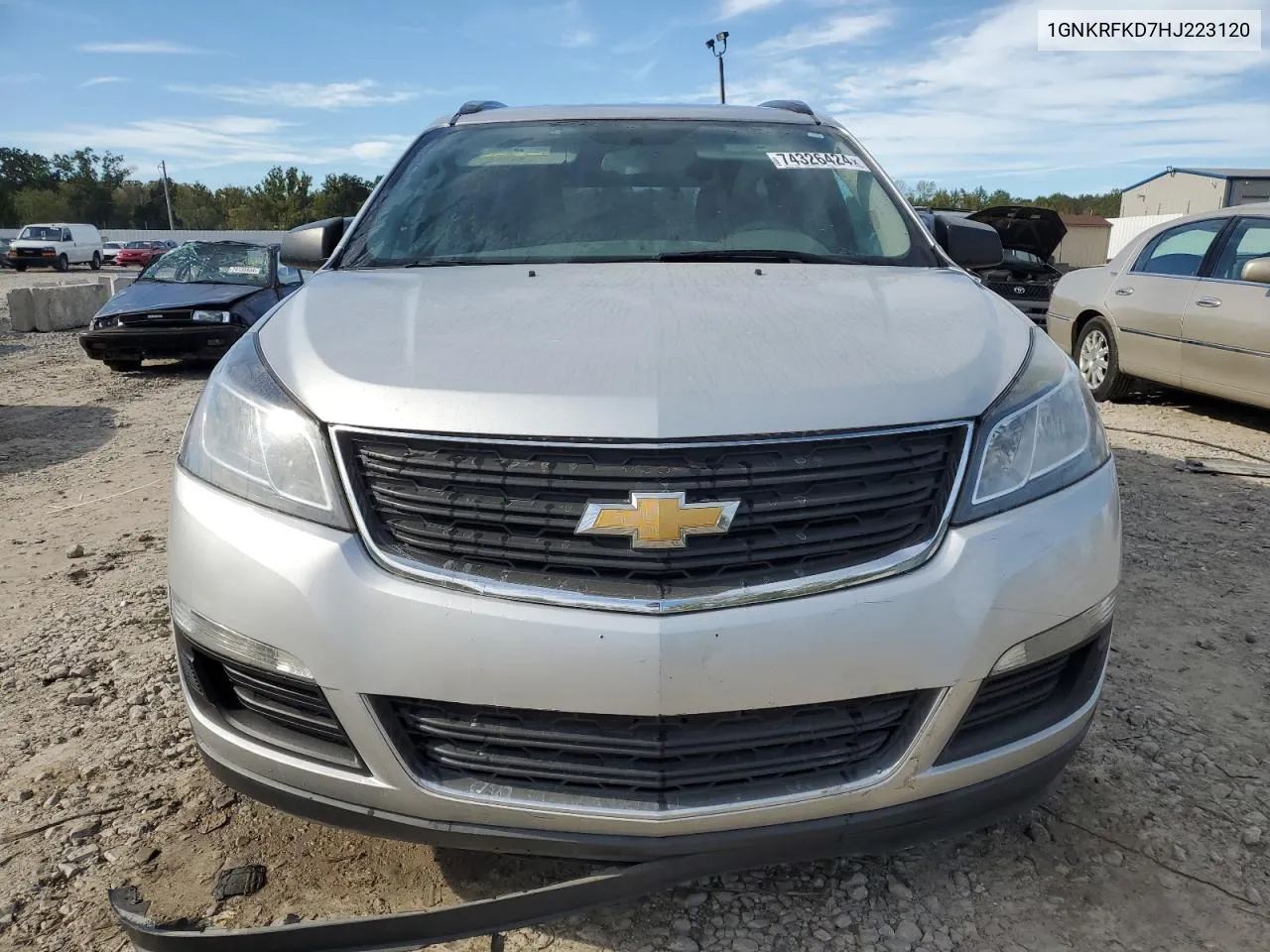 2017 Chevrolet Traverse Ls VIN: 1GNKRFKD7HJ223120 Lot: 74326424