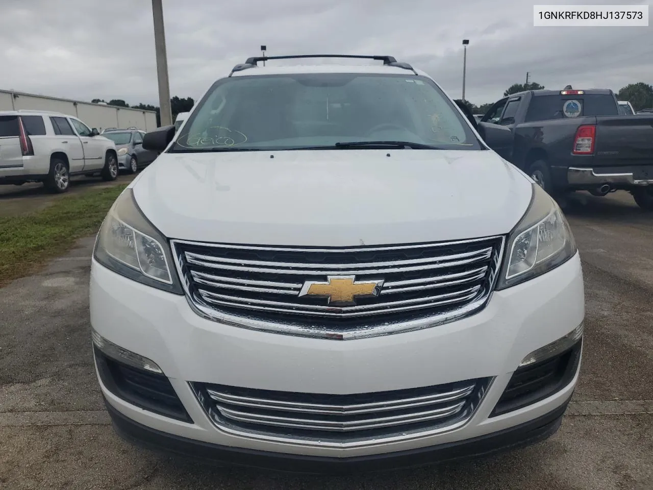 2017 Chevrolet Traverse Ls VIN: 1GNKRFKD8HJ137573 Lot: 74602644