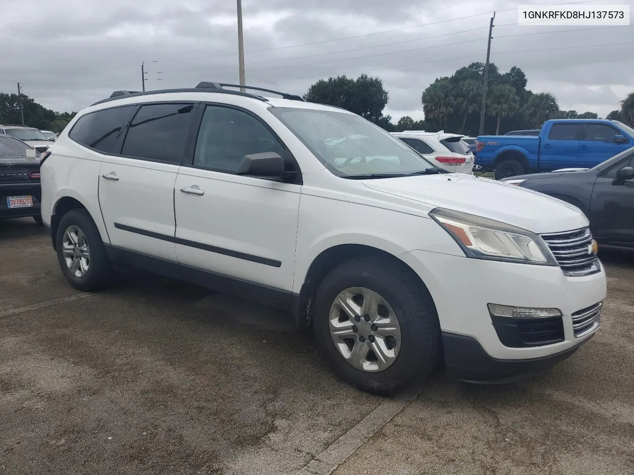 2017 Chevrolet Traverse Ls VIN: 1GNKRFKD8HJ137573 Lot: 76804654