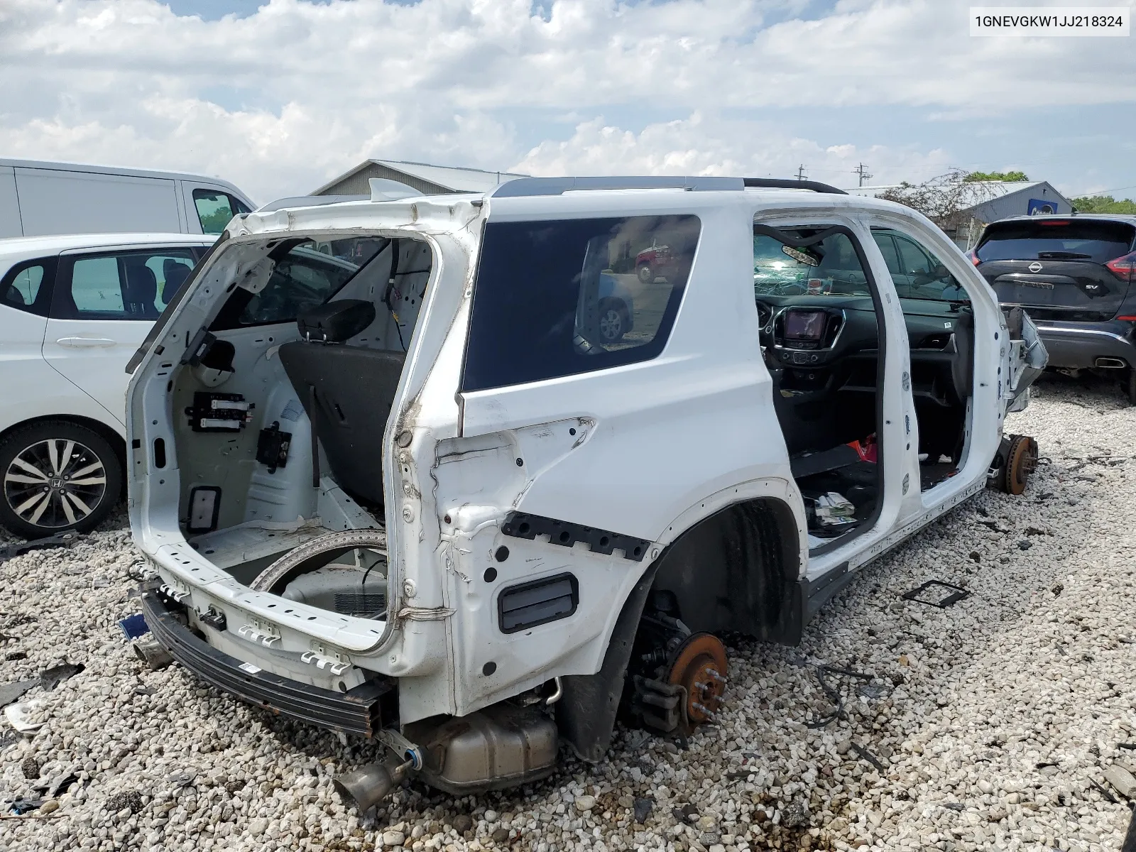 1GNEVGKW1JJ218324 2018 Chevrolet Traverse Lt