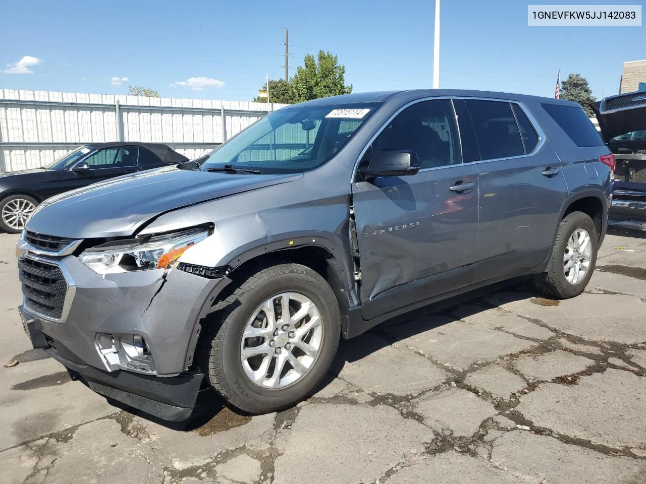 2018 Chevrolet Traverse Ls VIN: 1GNEVFKW5JJ142083 Lot: 72815114