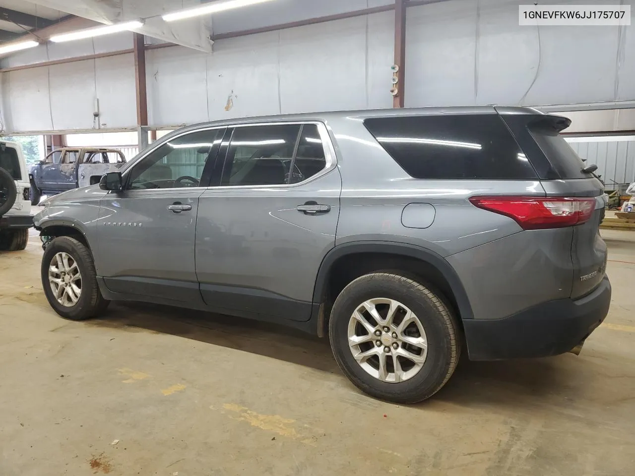 1GNEVFKW6JJ175707 2018 Chevrolet Traverse Ls