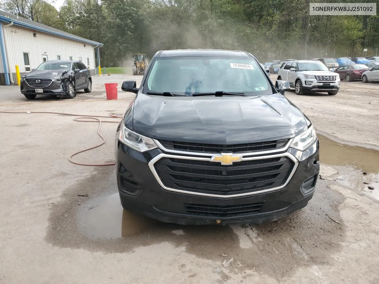 2018 Chevrolet Traverse Ls VIN: 1GNERFKW8JJ251092 Lot: 74386824