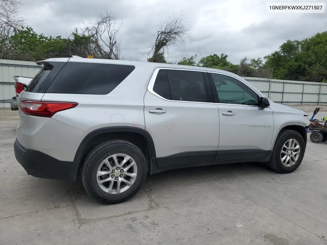 2019 Chevrolet Traverse Ls VIN: 1GNERFKWXKJ271507 Lot: 52217594