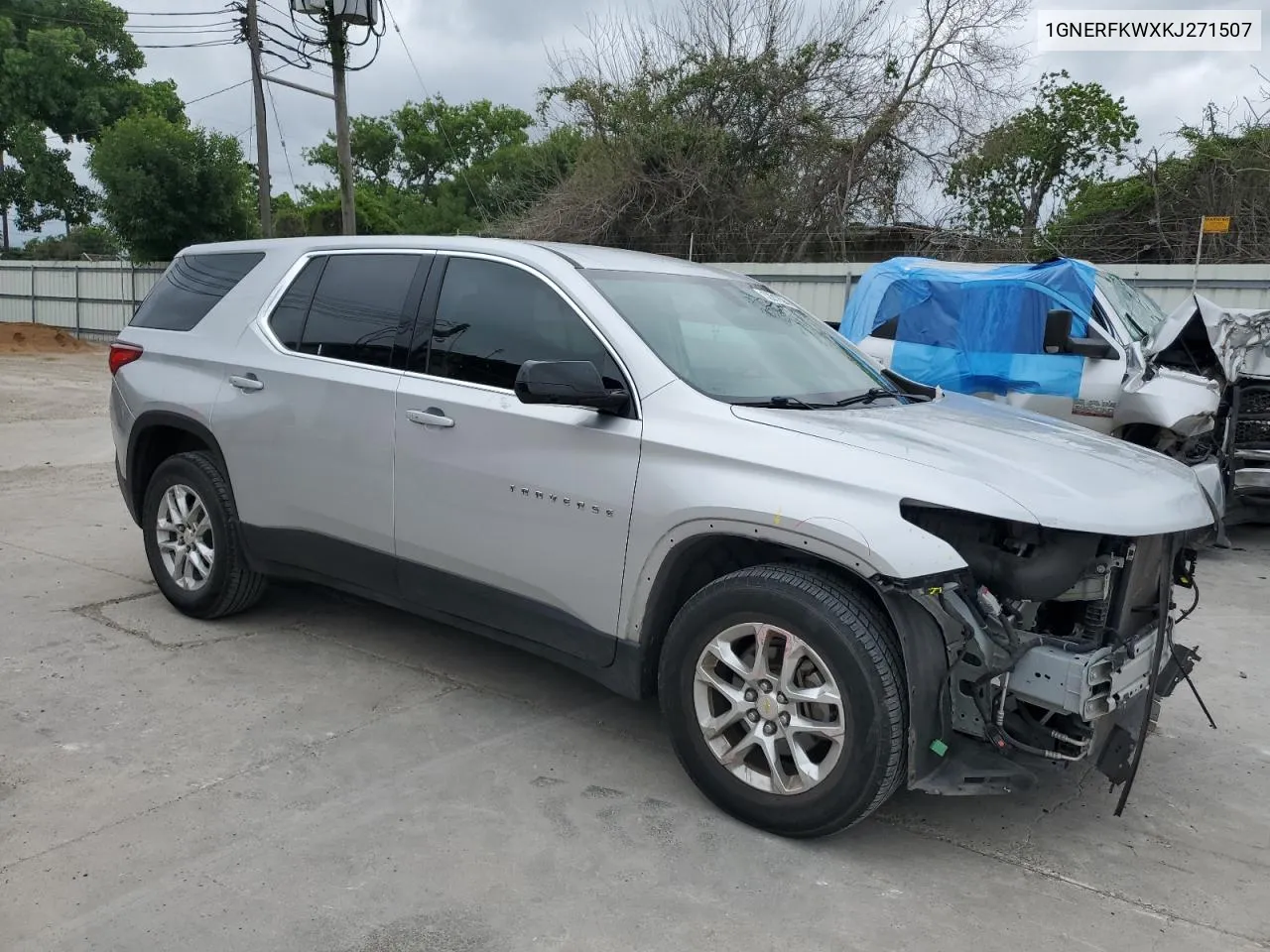 2019 Chevrolet Traverse Ls VIN: 1GNERFKWXKJ271507 Lot: 52217594