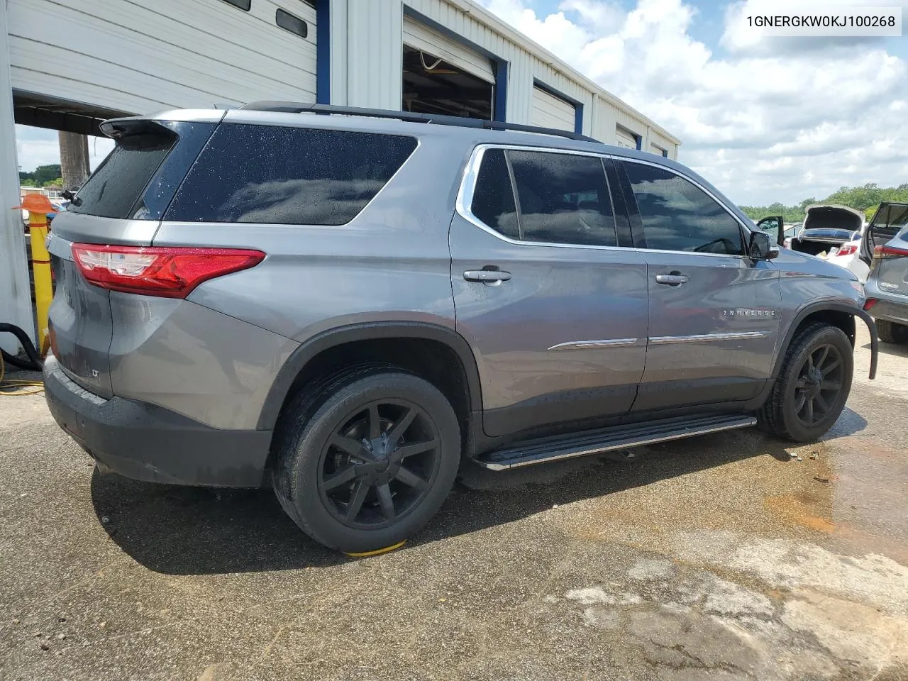 1GNERGKW0KJ100268 2019 Chevrolet Traverse Lt