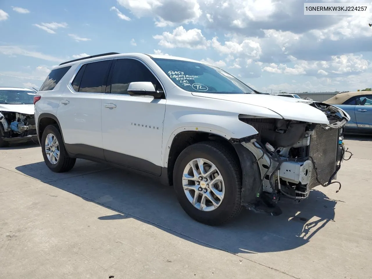 1GNERMKW3KJ224257 2019 Chevrolet Traverse Lt