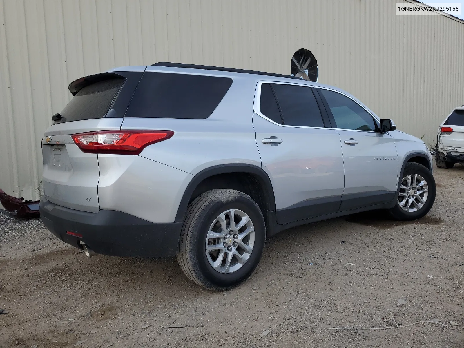 1GNERGKW2KJ295158 2019 Chevrolet Traverse Lt