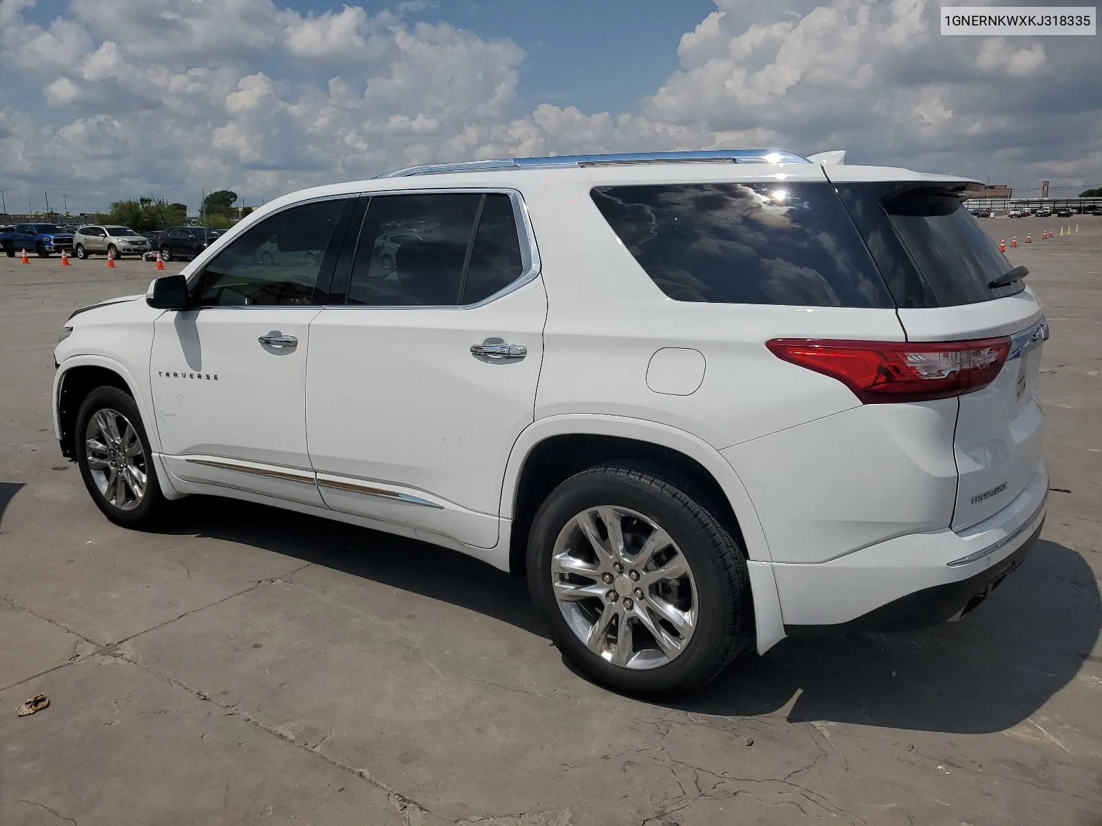 1GNERNKWXKJ318335 2019 Chevrolet Traverse High Country