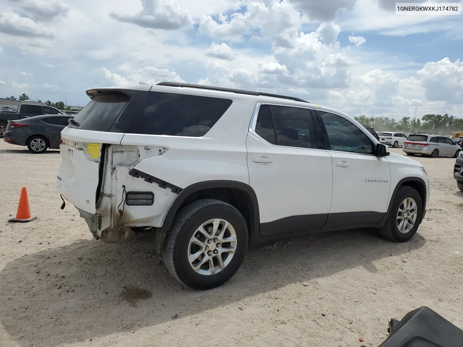 2019 Chevrolet Traverse Lt VIN: 1GNERGKWXKJ174782 Lot: 67691144