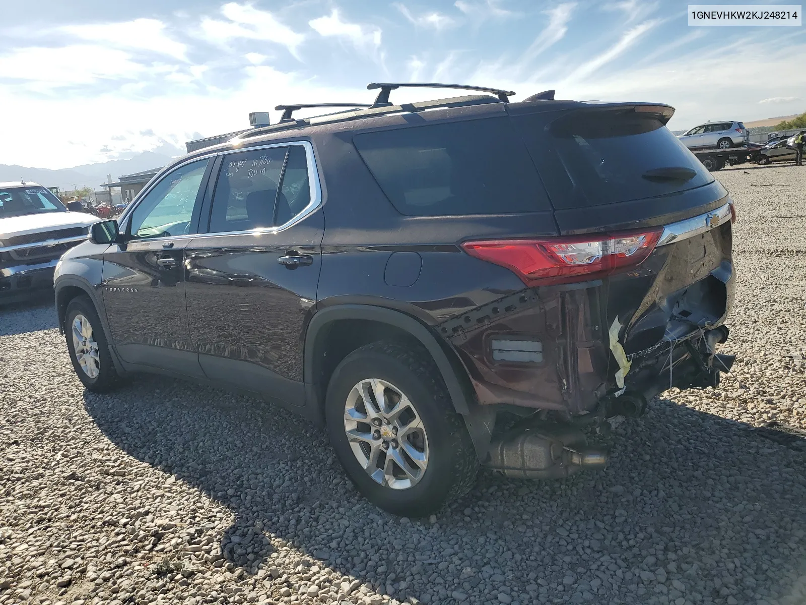 1GNEVHKW2KJ248214 2019 Chevrolet Traverse Lt