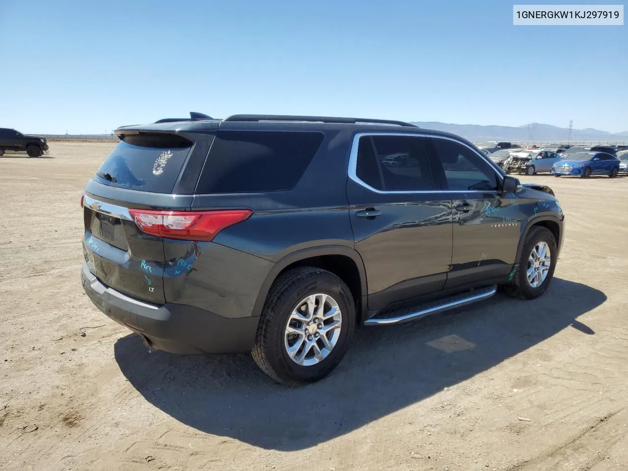 1GNERGKW1KJ297919 2019 Chevrolet Traverse Lt