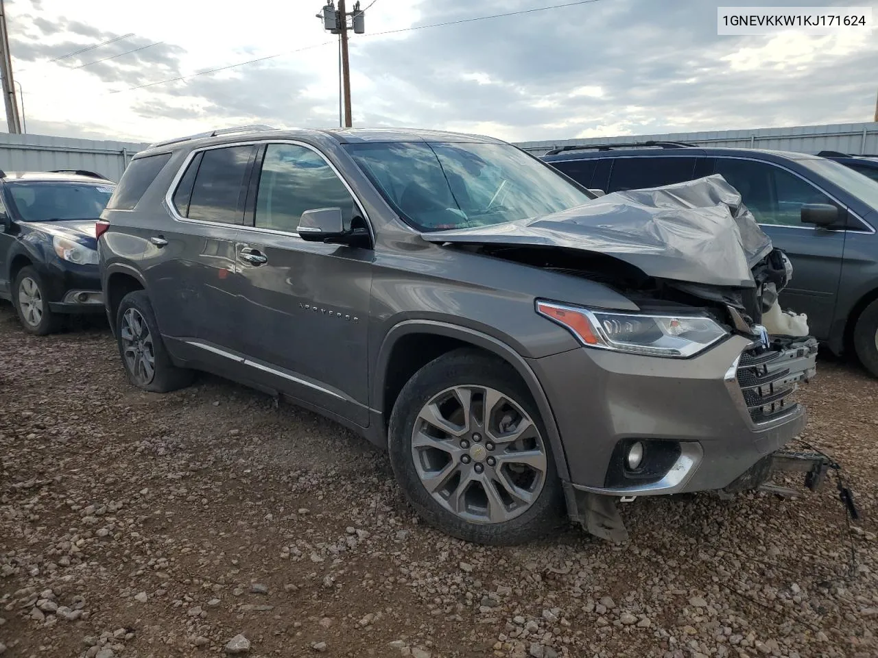 2019 Chevrolet Traverse Premier VIN: 1GNEVKKW1KJ171624 Lot: 70452264