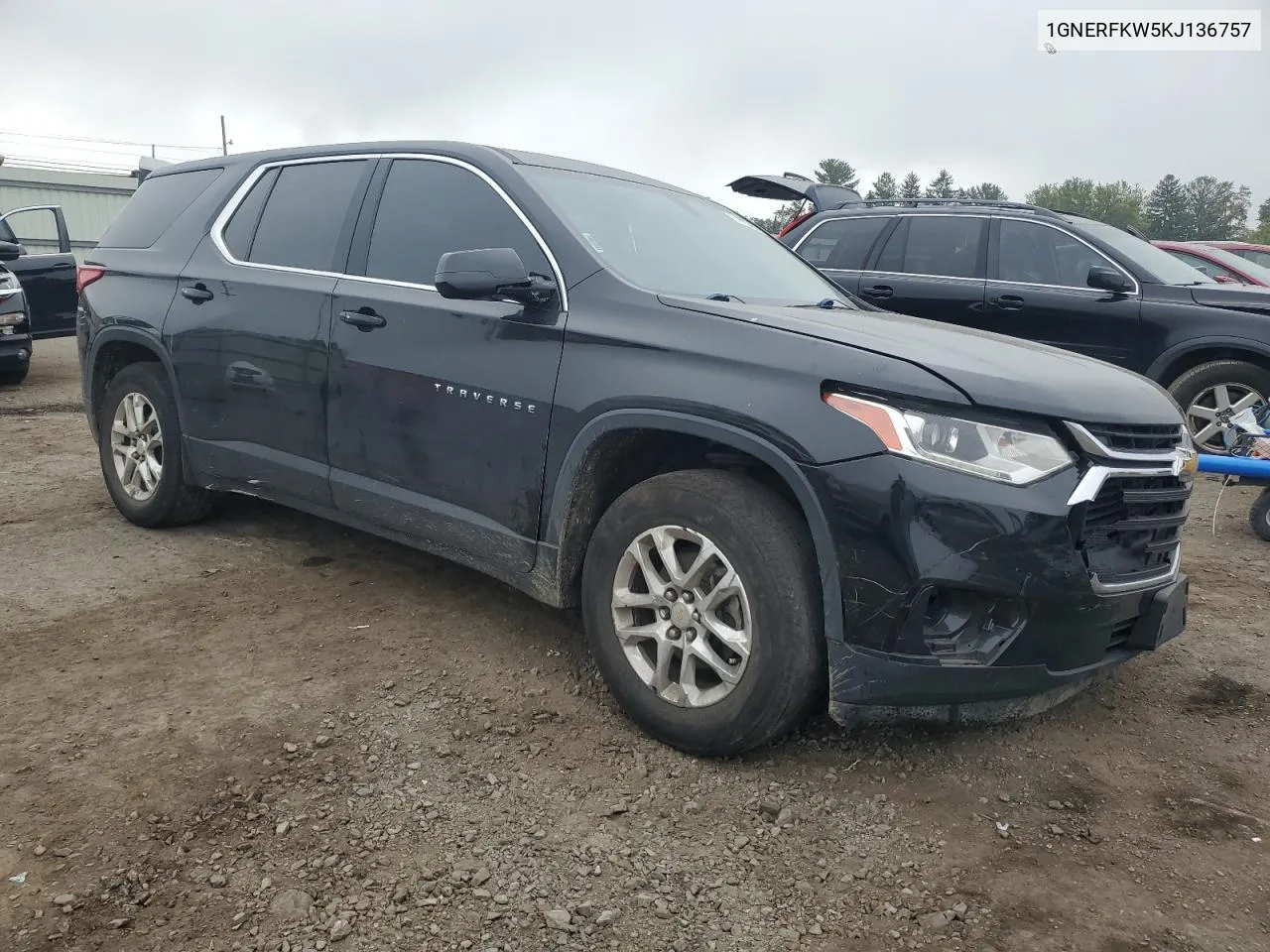 2019 Chevrolet Traverse Ls VIN: 1GNERFKW5KJ136757 Lot: 71183464