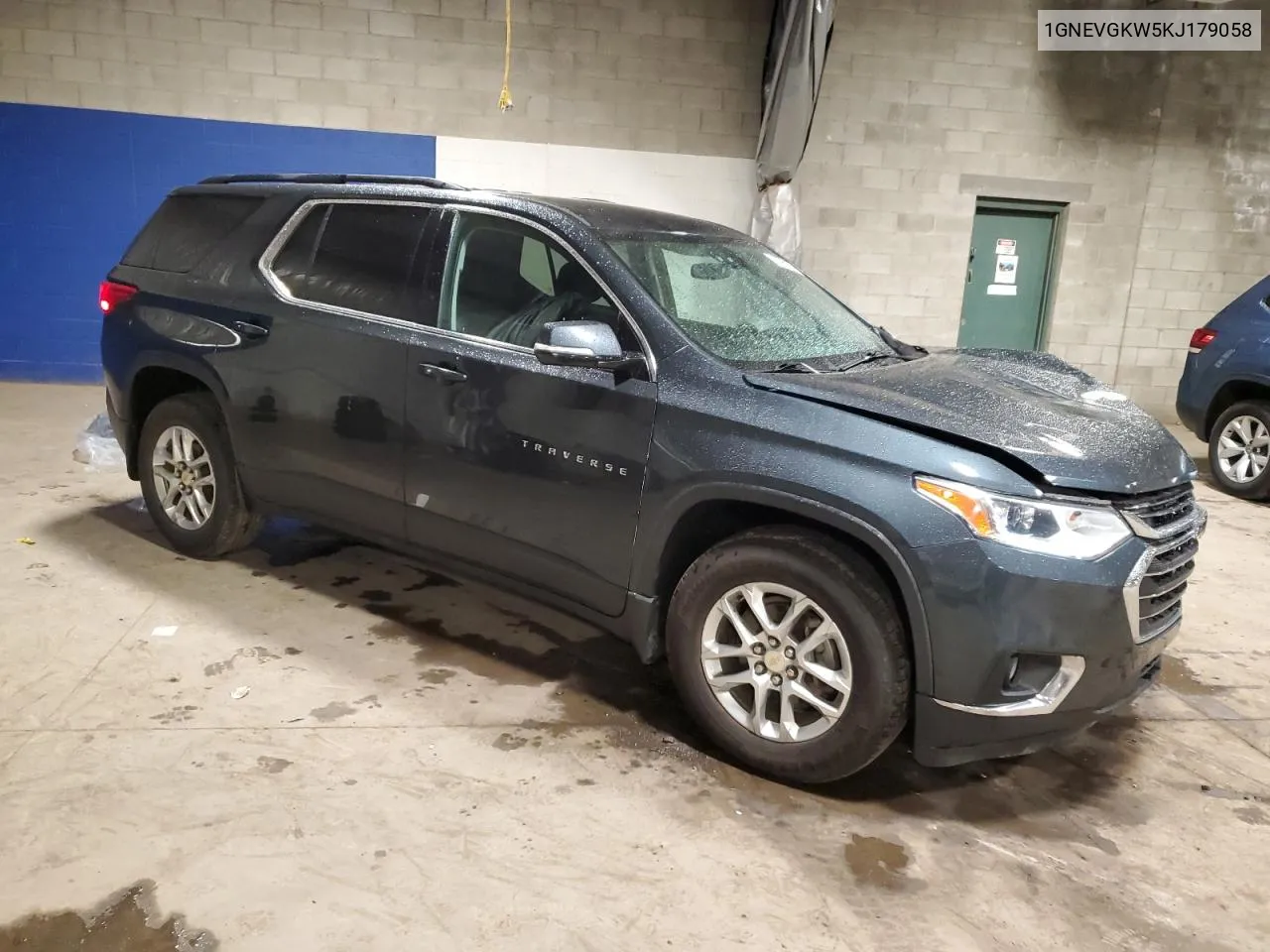 2019 Chevrolet Traverse Lt VIN: 1GNEVGKW5KJ179058 Lot: 72695084