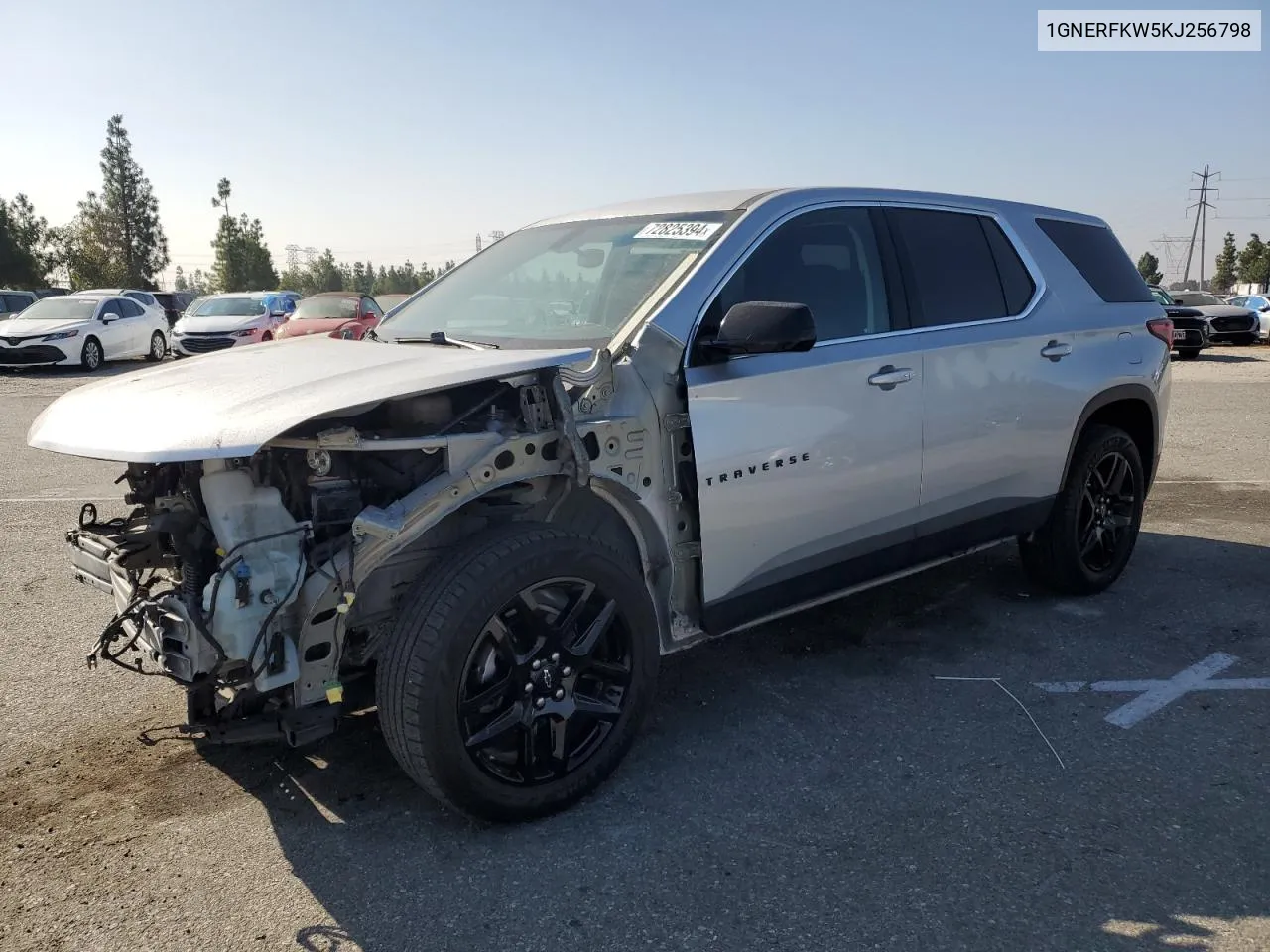 2019 Chevrolet Traverse Ls VIN: 1GNERFKW5KJ256798 Lot: 72825394